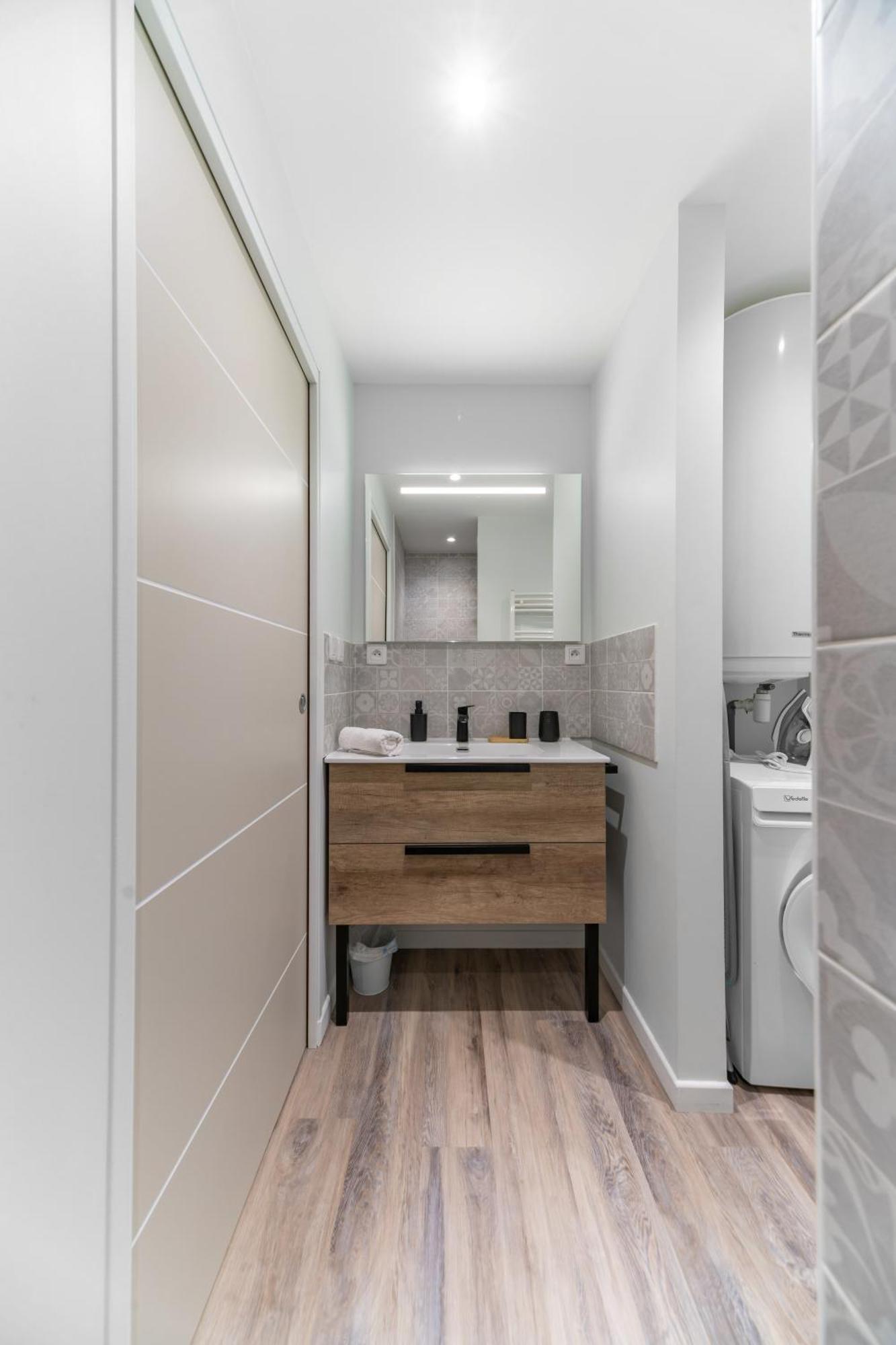 Le Petit George V - Design Proche Thermes *